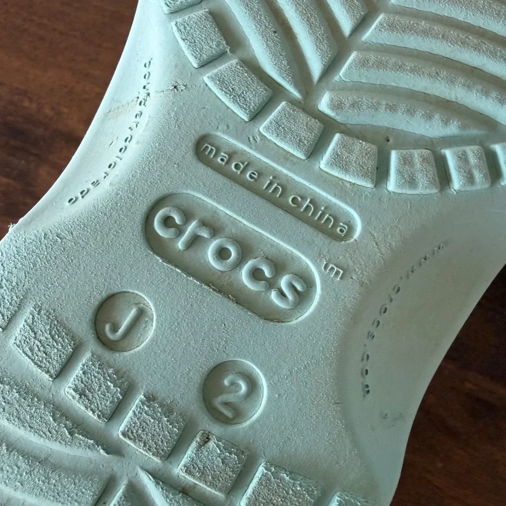 Crocs Classic Clog Mint Green Aqua Size J2 Kids Youth Slip On Shoes